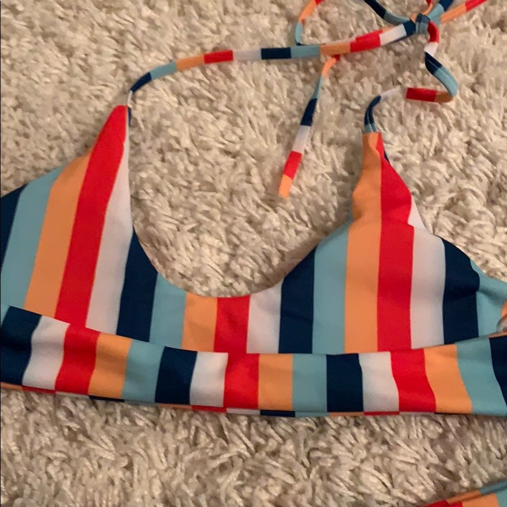 Striped Bikini Set - Picture 3 of 5